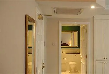 Arthaus Hotel Dublin 4*,  Ireland