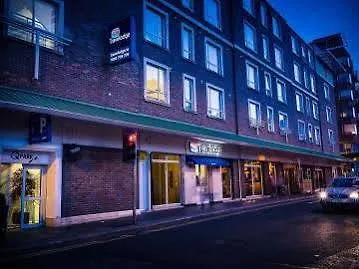 Arthaus Hotel Dublin 4*,